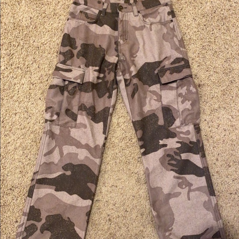 Cabelas Women’s Camo Pants